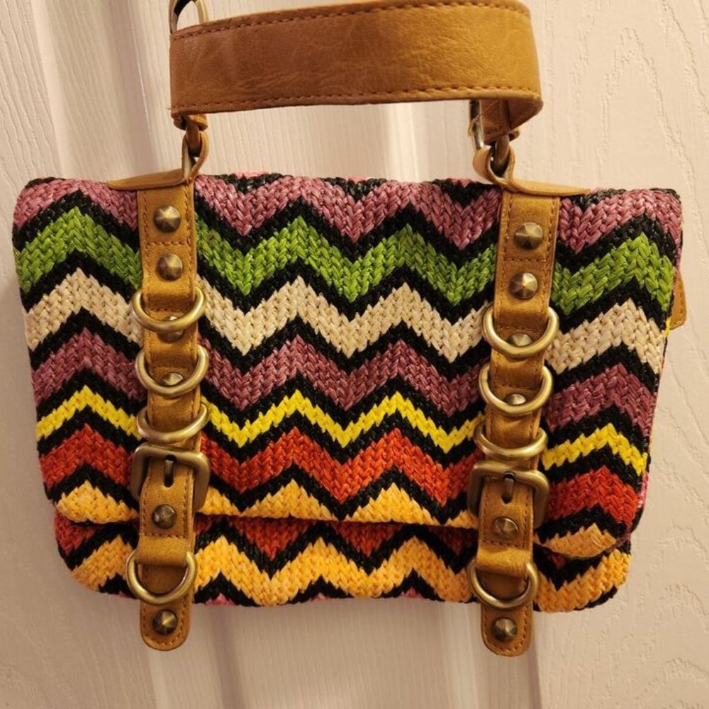 Olivia + Joy New York Knit Chevron Multicolor Purse Crossbody Shoulder Bag - Picture 2 of 6
